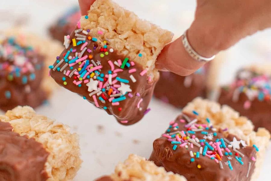 chocolate dipped rice krispie treats