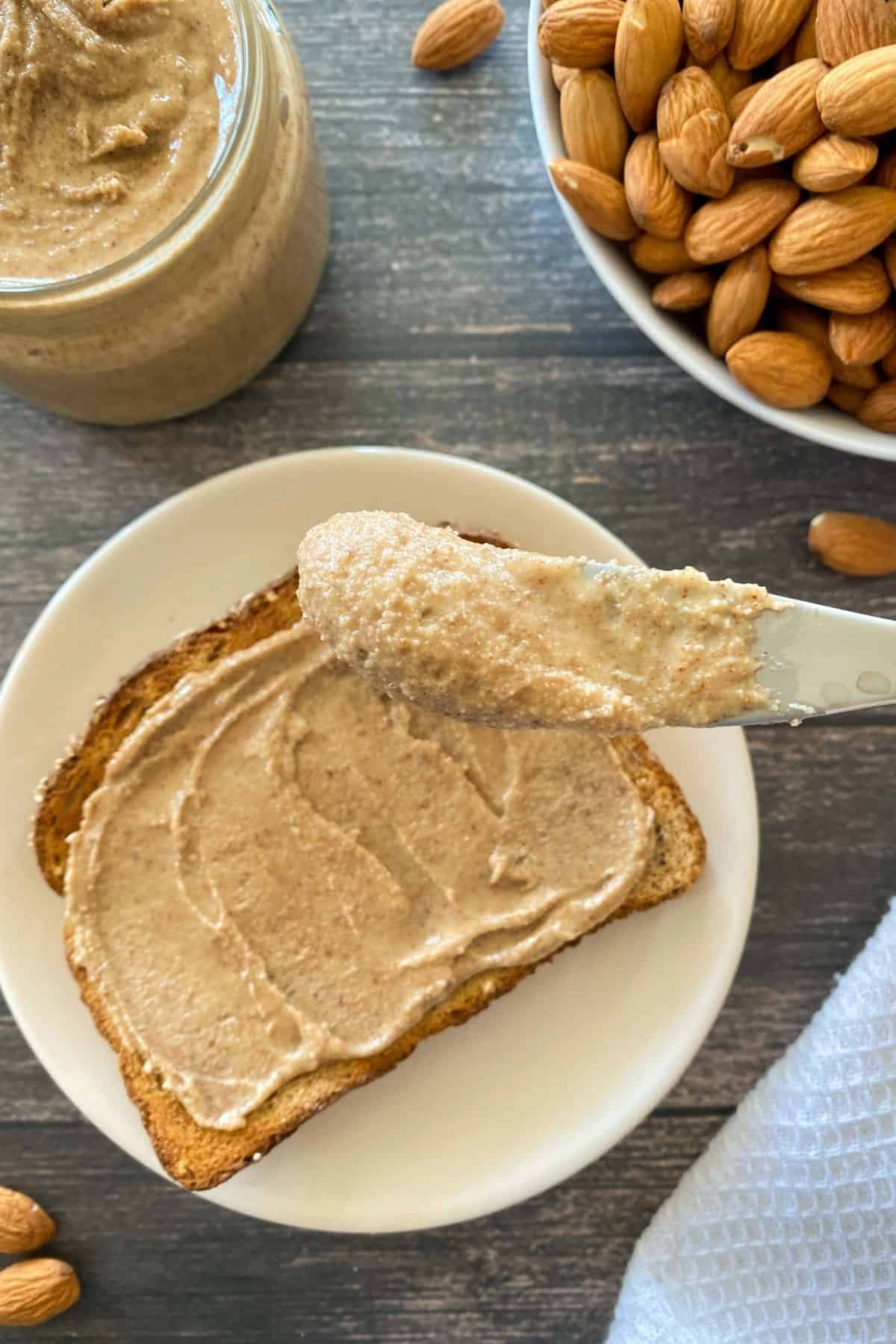 chocolate almond butter toast