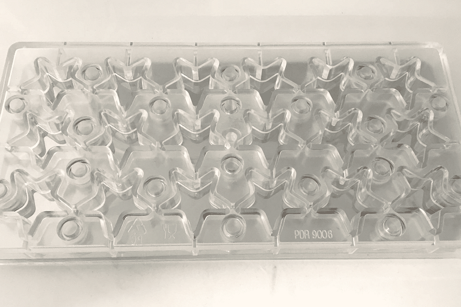 Textured polycarbonate chocolate molds