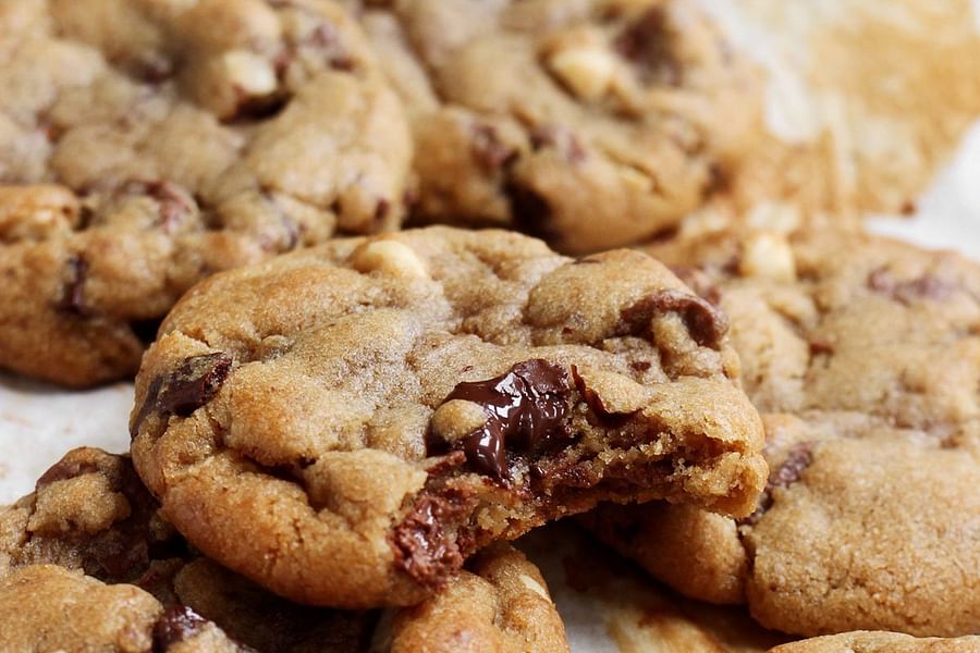 chocolate chip cookies