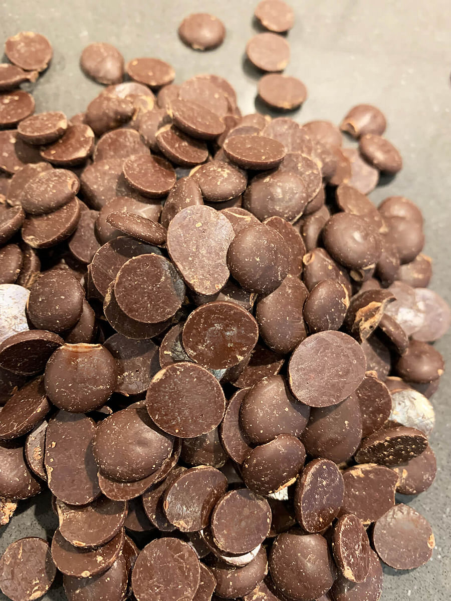 White Chocolate Chips Vs Dark Chocolate Chips The Melting Showdown