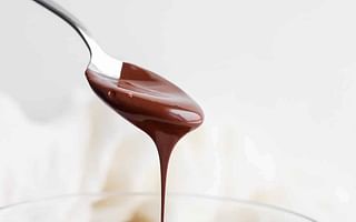 What's the best way to melt chocolate for dipping?